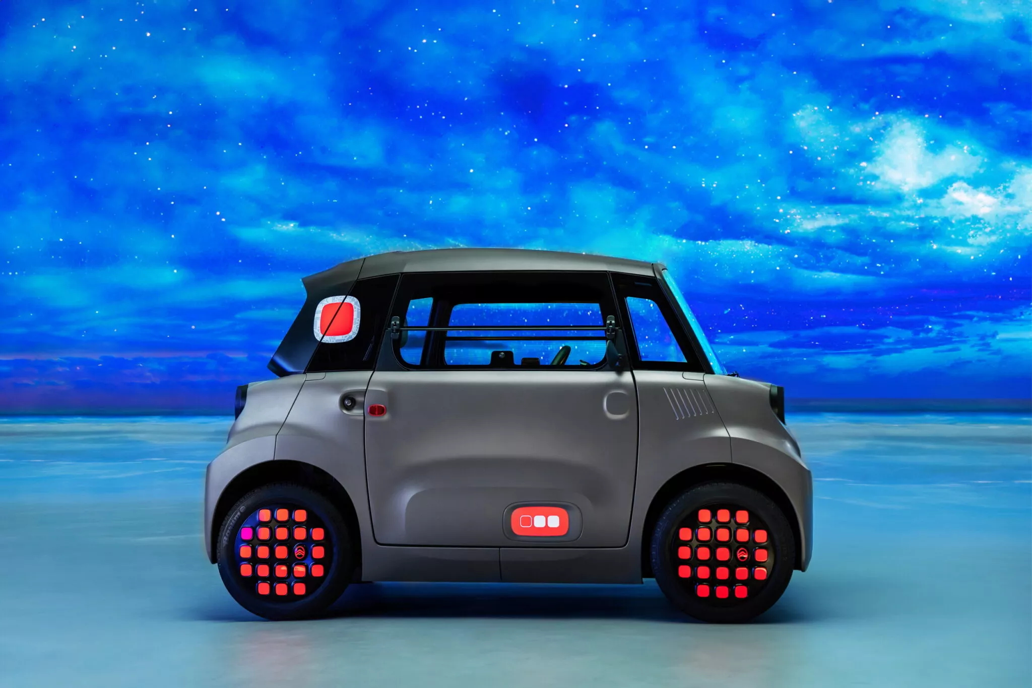 Der Citroen Ami erhält für 2025 ein neues Gesicht und einen robusten Konzeptbegleiter