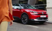 Citroen introduces e-C4 and e-C4 X facelifts for 2025