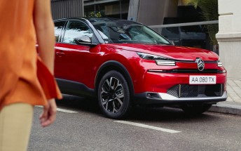 Citroen introduces e-C4 and e-C4 X facelifts for 2025