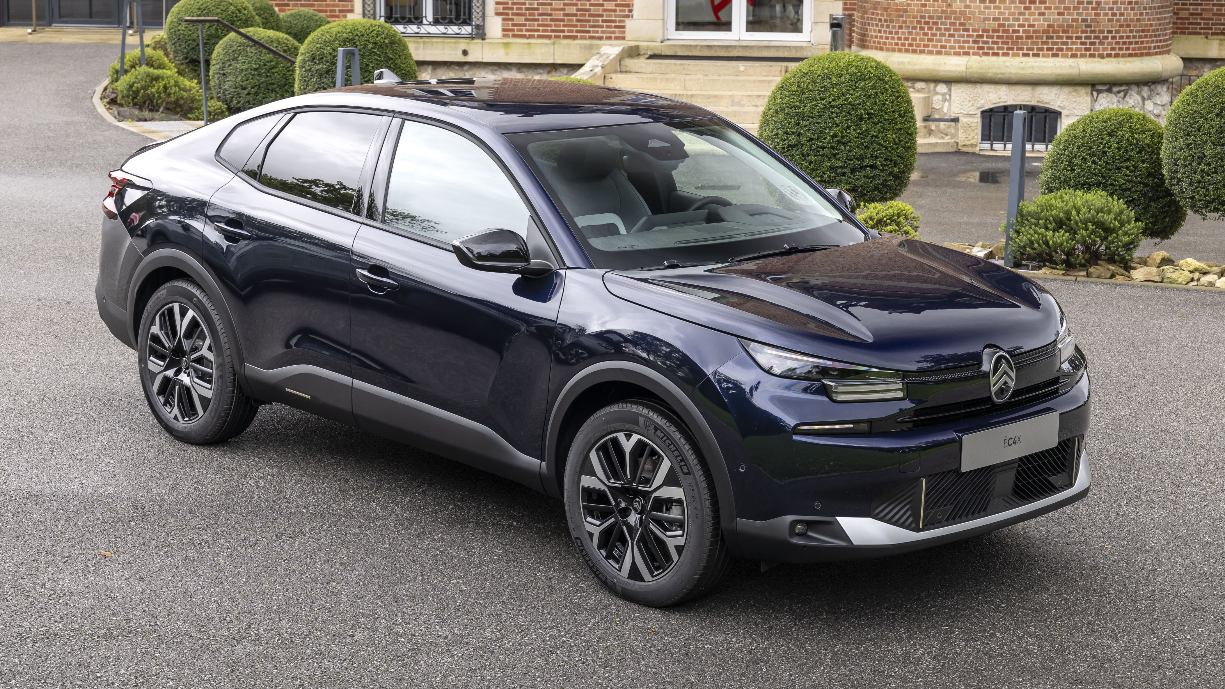 Citroen unveils e-C4 and e-C4 X updates for 2025