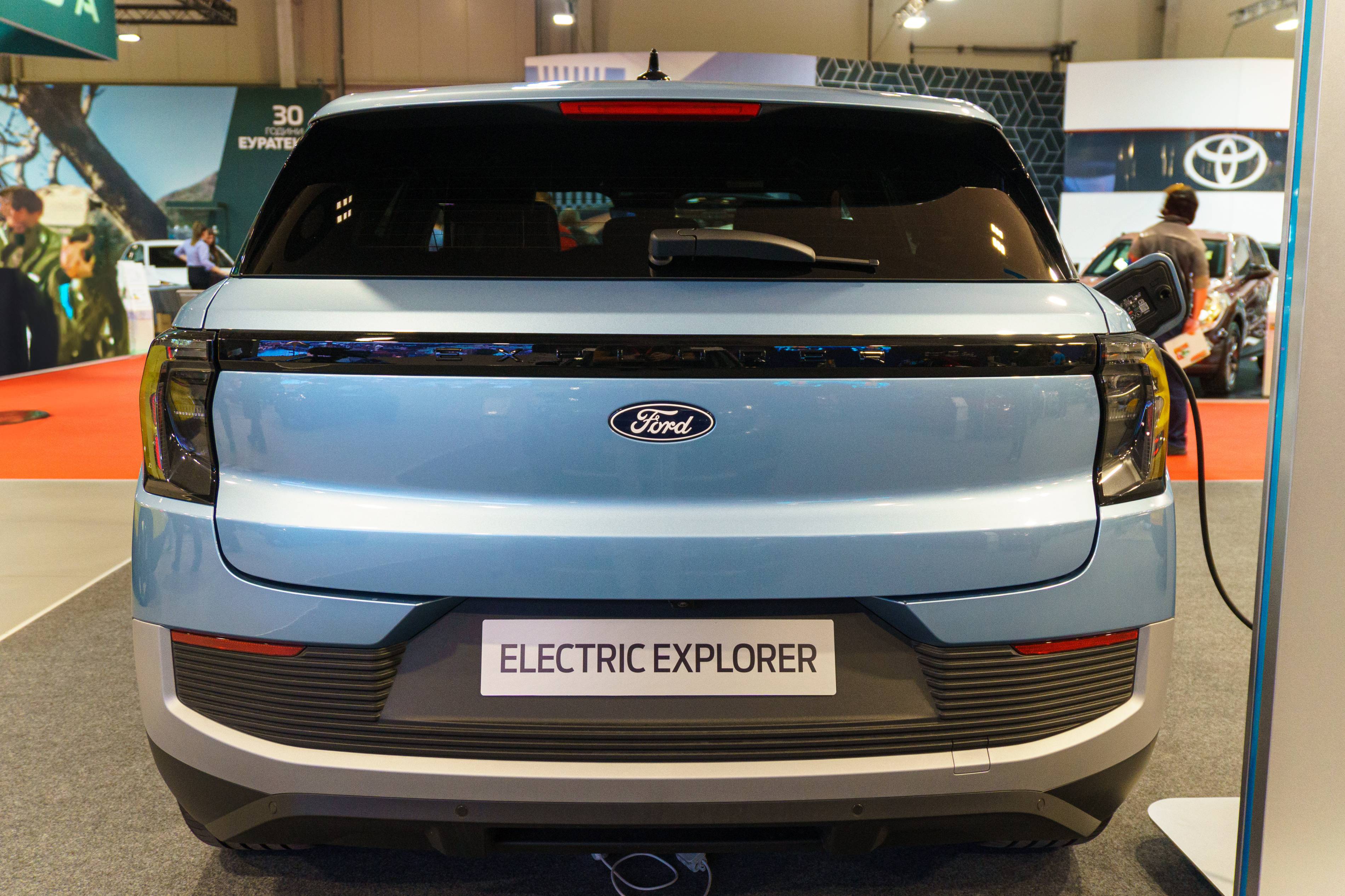 Überprüfung des Innenraums, des Designs und der Funktionen des Ford Explorer 2025