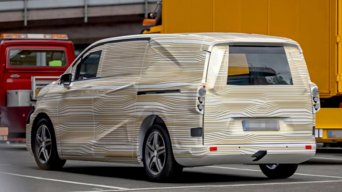 Mercedes-Benz VAN.EA prototypes testing underway