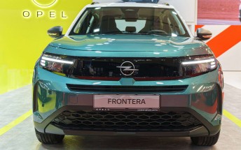 2025 Opel Frontera interior, design, and features review