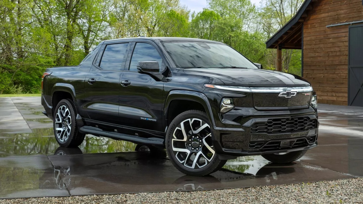 Chevrolet Silverado EV 2025 года получит возможность ходить крабом в стиле Sidewinder