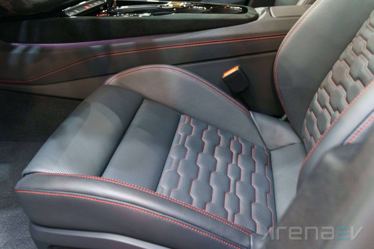 2025 Audi e-tron GT Performance interior, design and features review