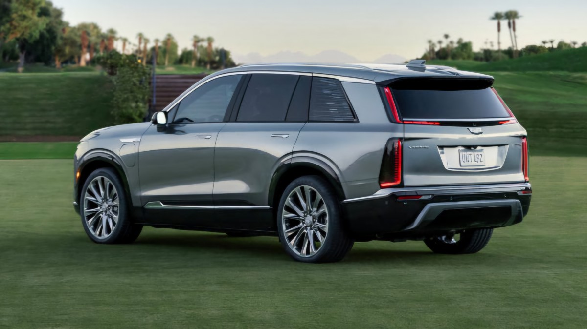 Cadillac unveils the Vistiq, a luxurious electric SUV with a 300-mile range