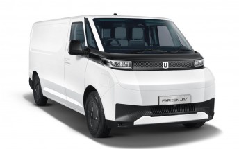 Geely-backed Farizon Supervan challenges Ford E-Transit Custom in the UK