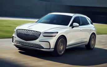 New Genesis Electrified GV70 caught in the wild