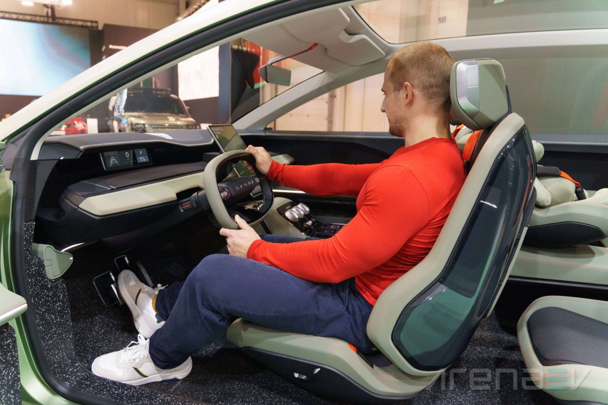 Skoda Vision 7S interior, design and features review