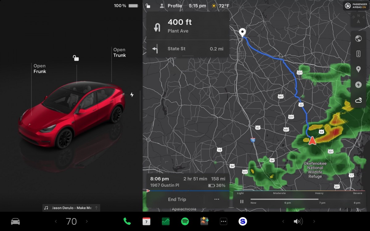 Tesla's Holiday Update delivers a sleigh full of features