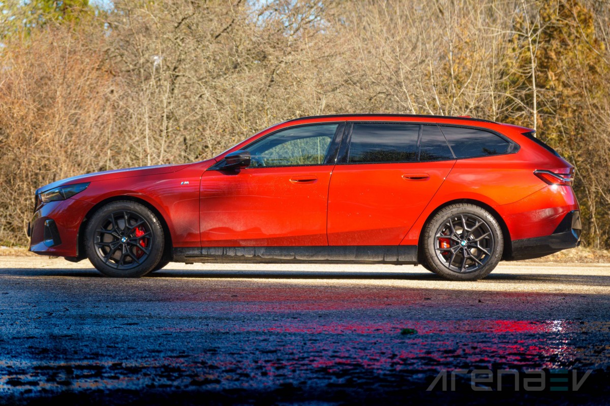 BMW i5 M60 xDrive Touring review