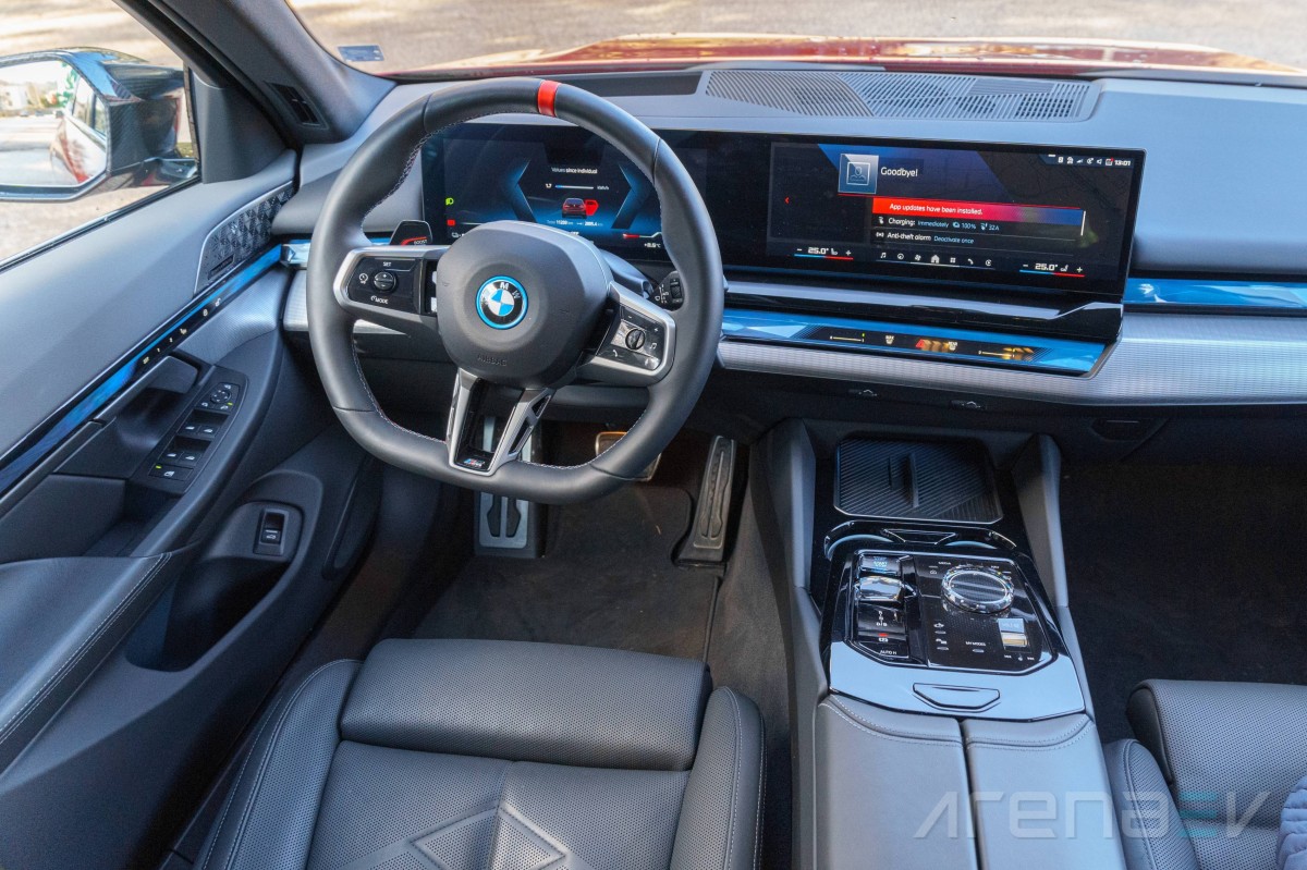 BMW i5 M60 xDrive Touring review