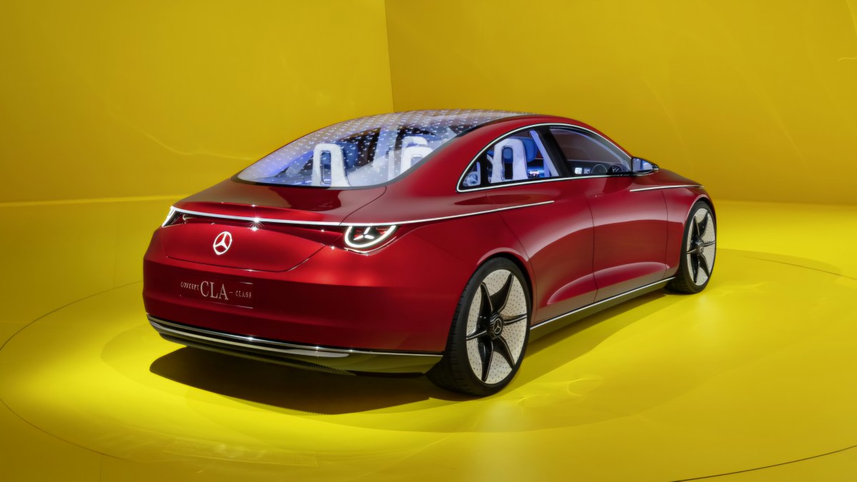 Mercedes-Benz stumbles with software issues - all-electric CLA production on hold