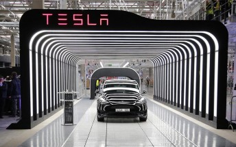 Tesla's sales plummet in Europe, the Model Y transition and political controversy likely to blame