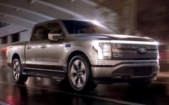 Ford rolls out faster charging to 2022 and 2023 F-150 Lightning models