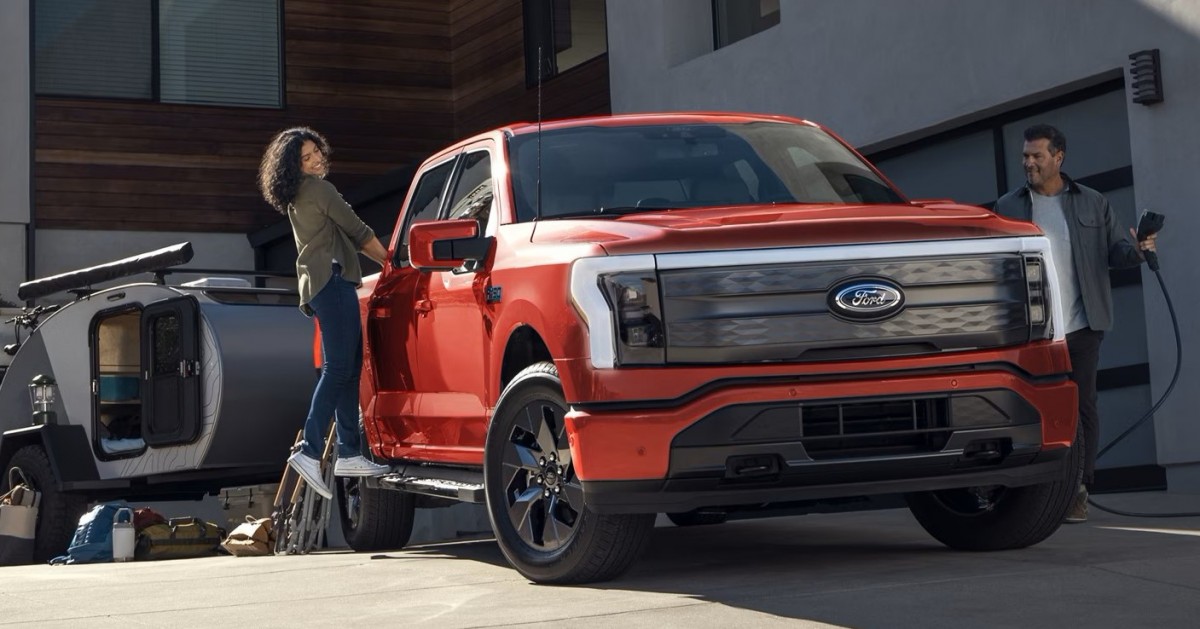 Ford rolls out faster charging to 2022 and 2023 F-150 Lightning models