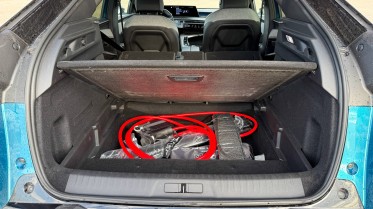 Lots of space available under the trunk floor.