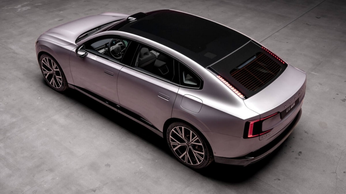 The new all-electric Volvo ES90 blurs lines and boosts tech