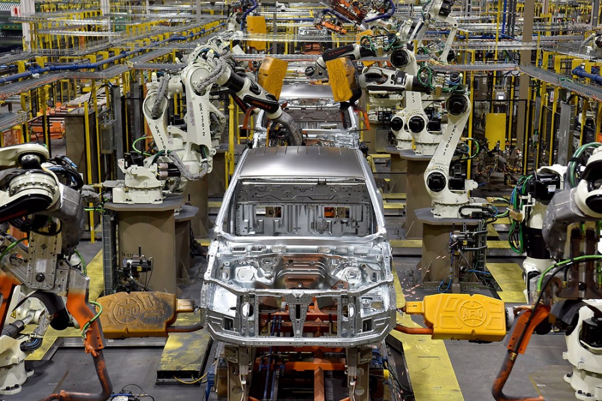 Trump announces easing of car tariffs during Michigan visit