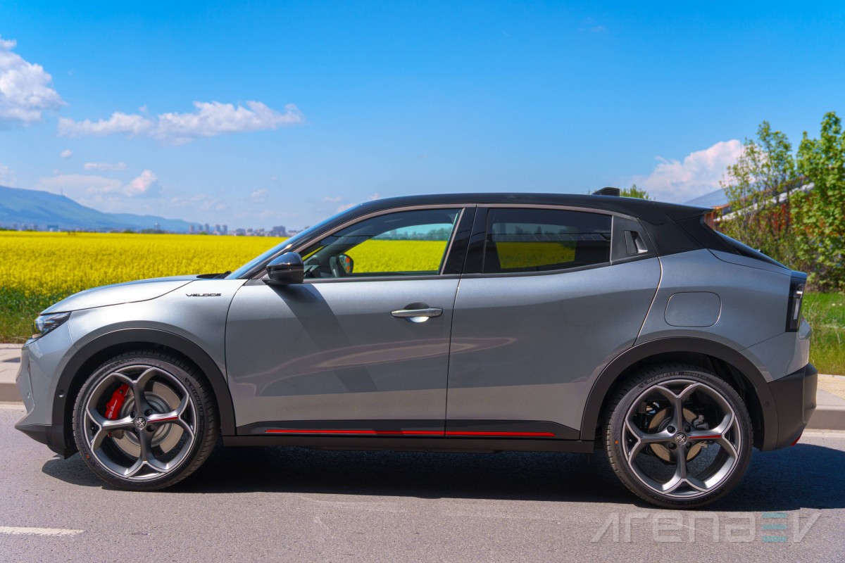 Alfa Romeo Junior Elettrica Veloce review