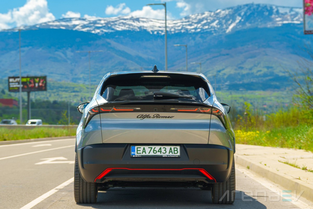 Alfa Romeo Junior Elettrica Veloce review