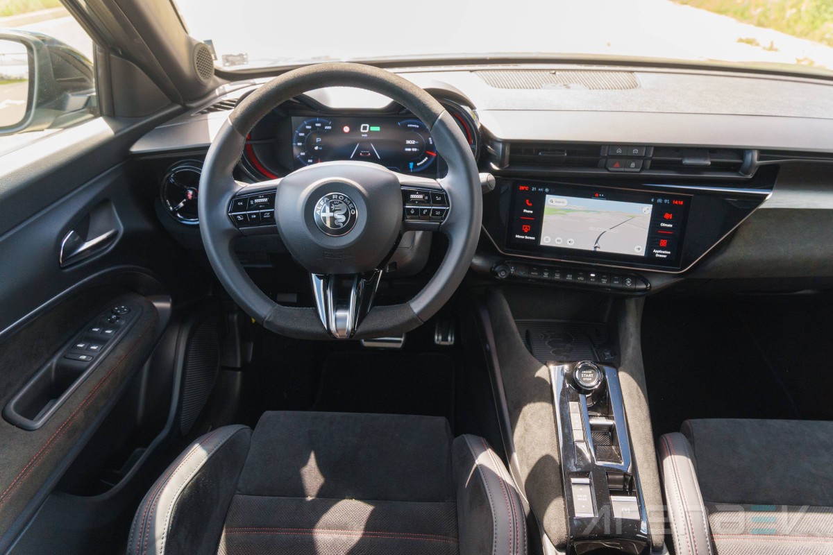 Alfa Romeo Junior Elettrica Veloce review