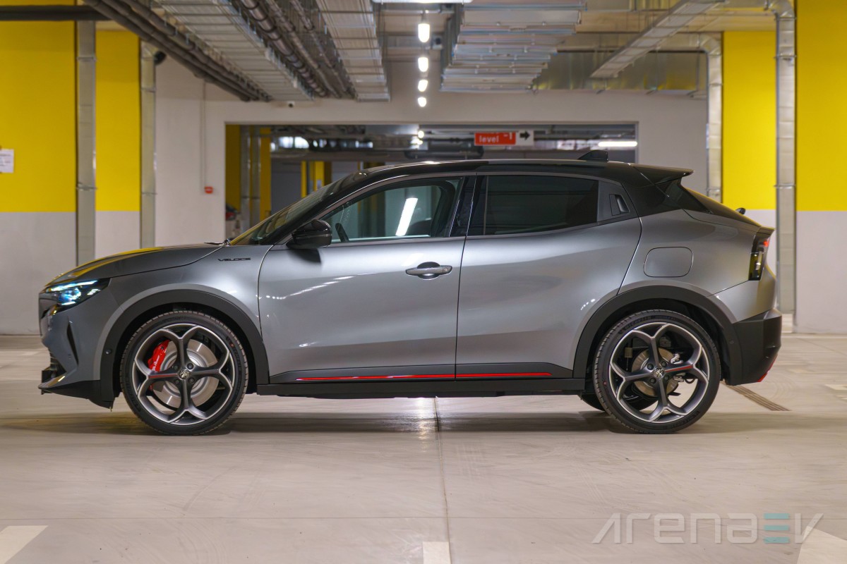 Alfa Romeo Junior Elettrica Veloce review