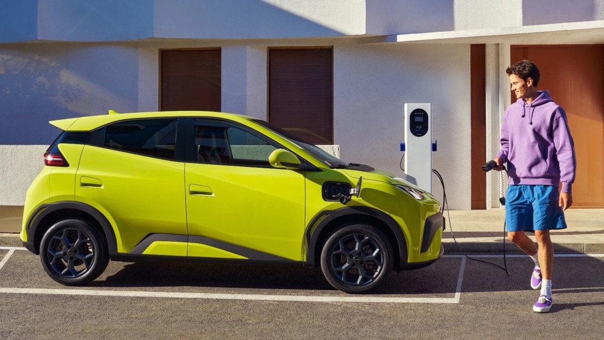 BYD kicks off Chinese EV discount derby