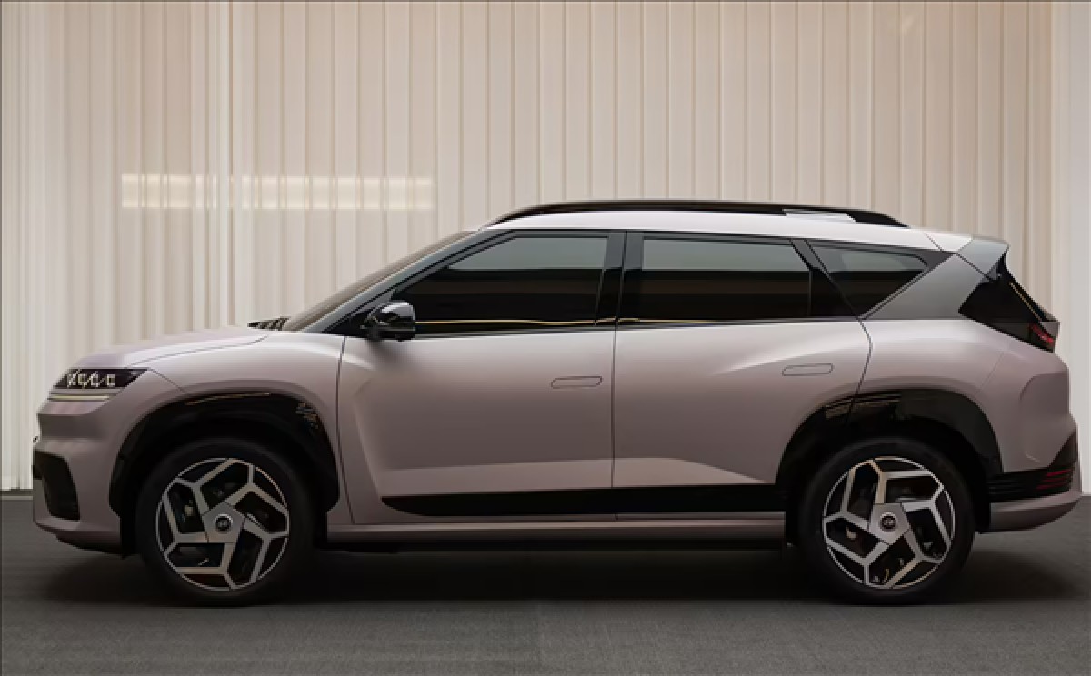 Hyundai reveals China-only electric SUV Elexio