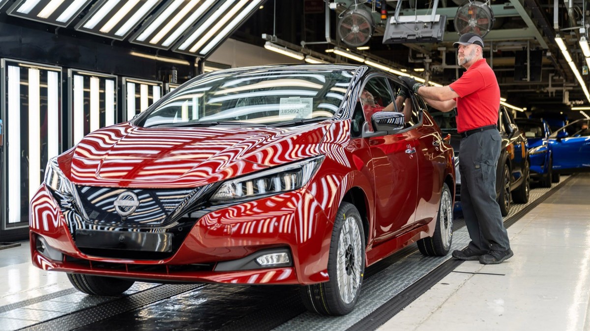 Nissan needs to cut 20,000 jobs and close factories to survive