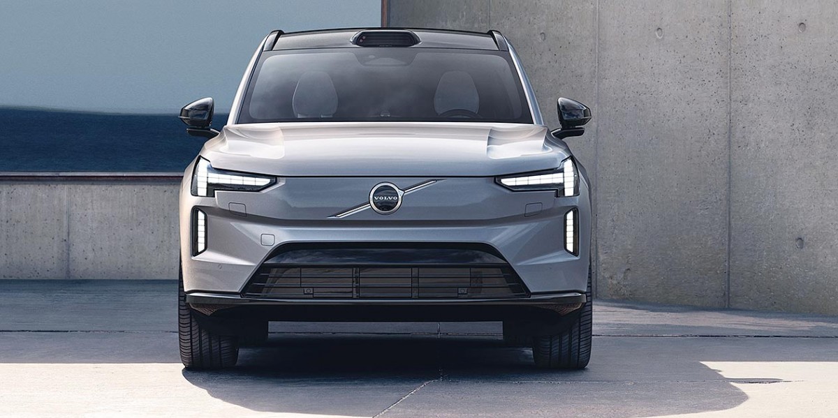 Volvo bets big on Google smarts for future electric cars