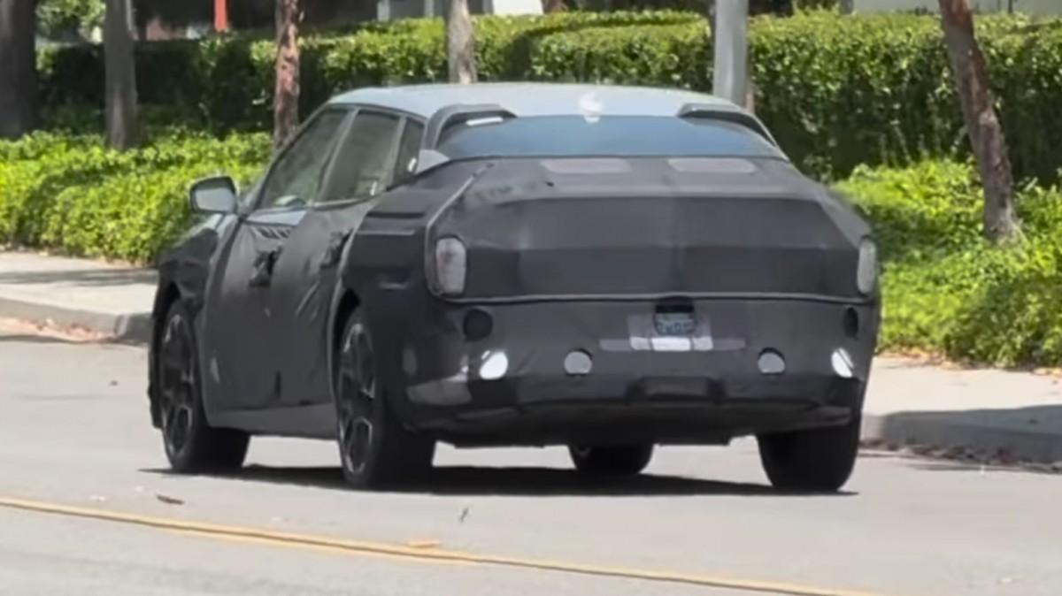 Kia’s new EV4 GT caught testing in the US