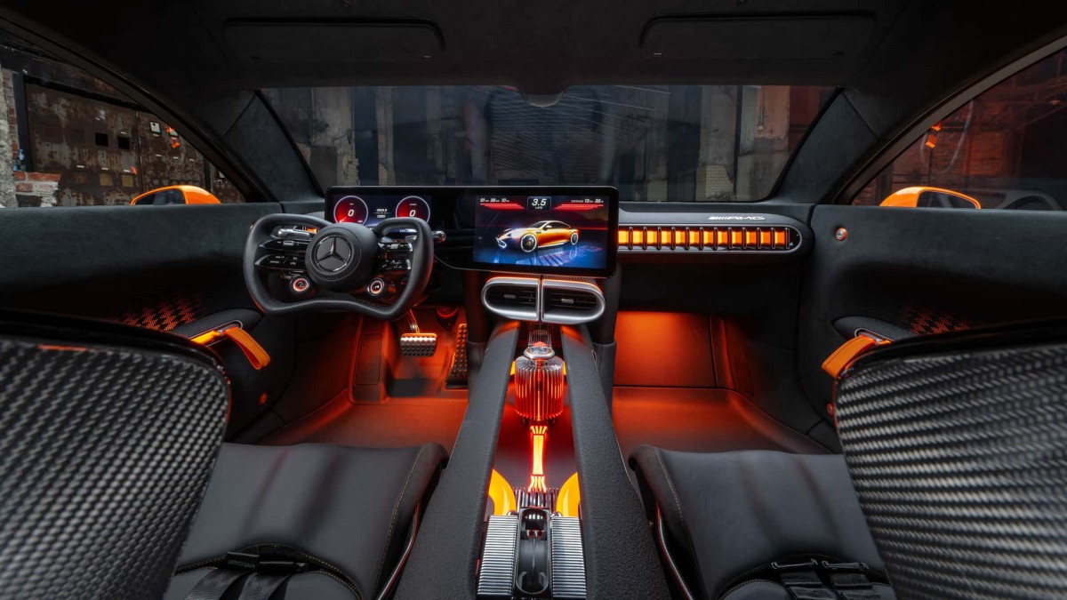 Mercedes-AMG plugs in with the 1,341-horsepower GT XX Concept