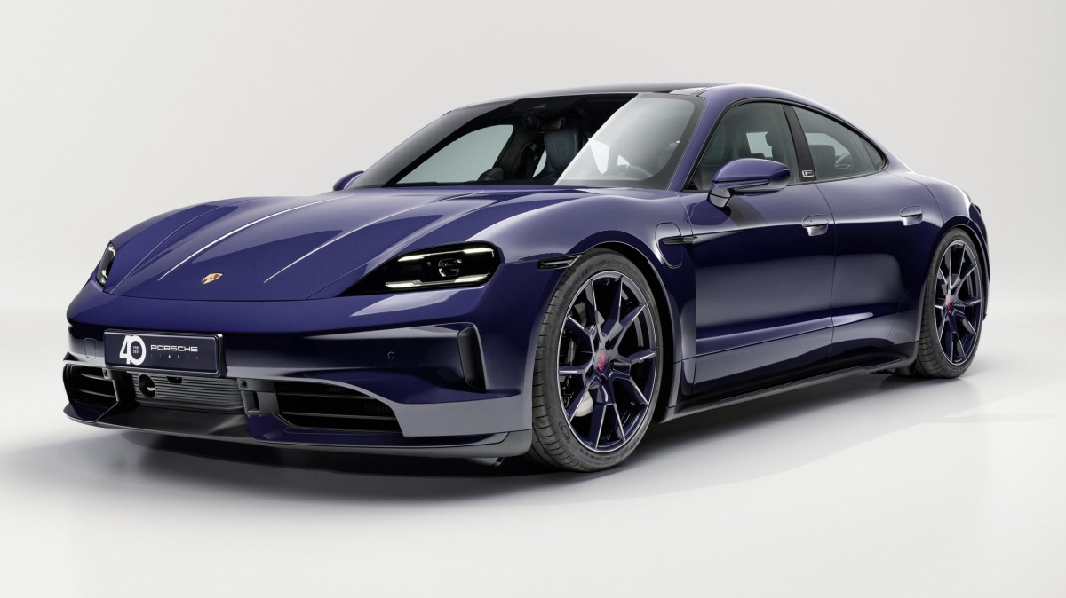 Porsche teams up with Ferragamo for special anniversary