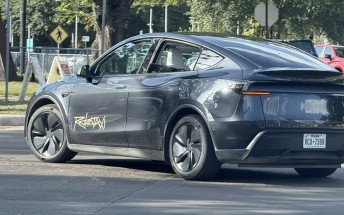 Tesla Robotaxi service begins cautiously with $4.20 rides in Austin