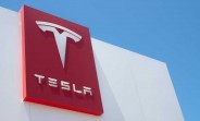 Tesla slams brakes on rumor of hiring ex-Cruise executive