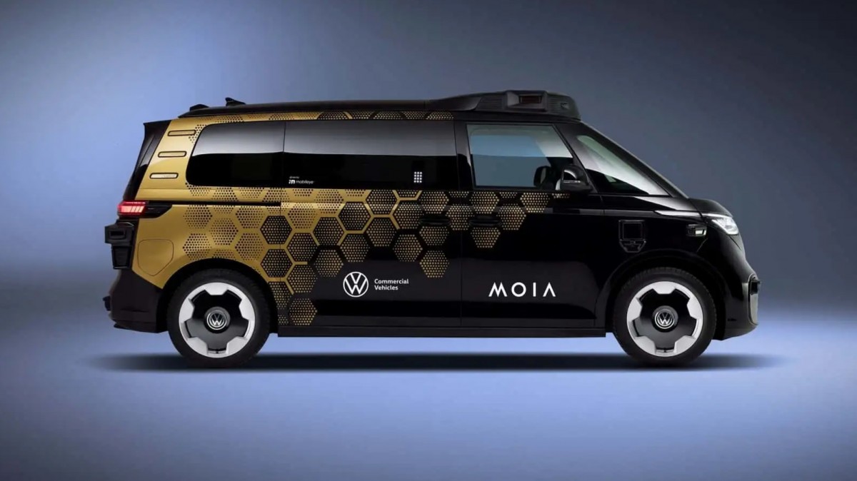 Volkswagen launches autonomous ID. Buzz taxi