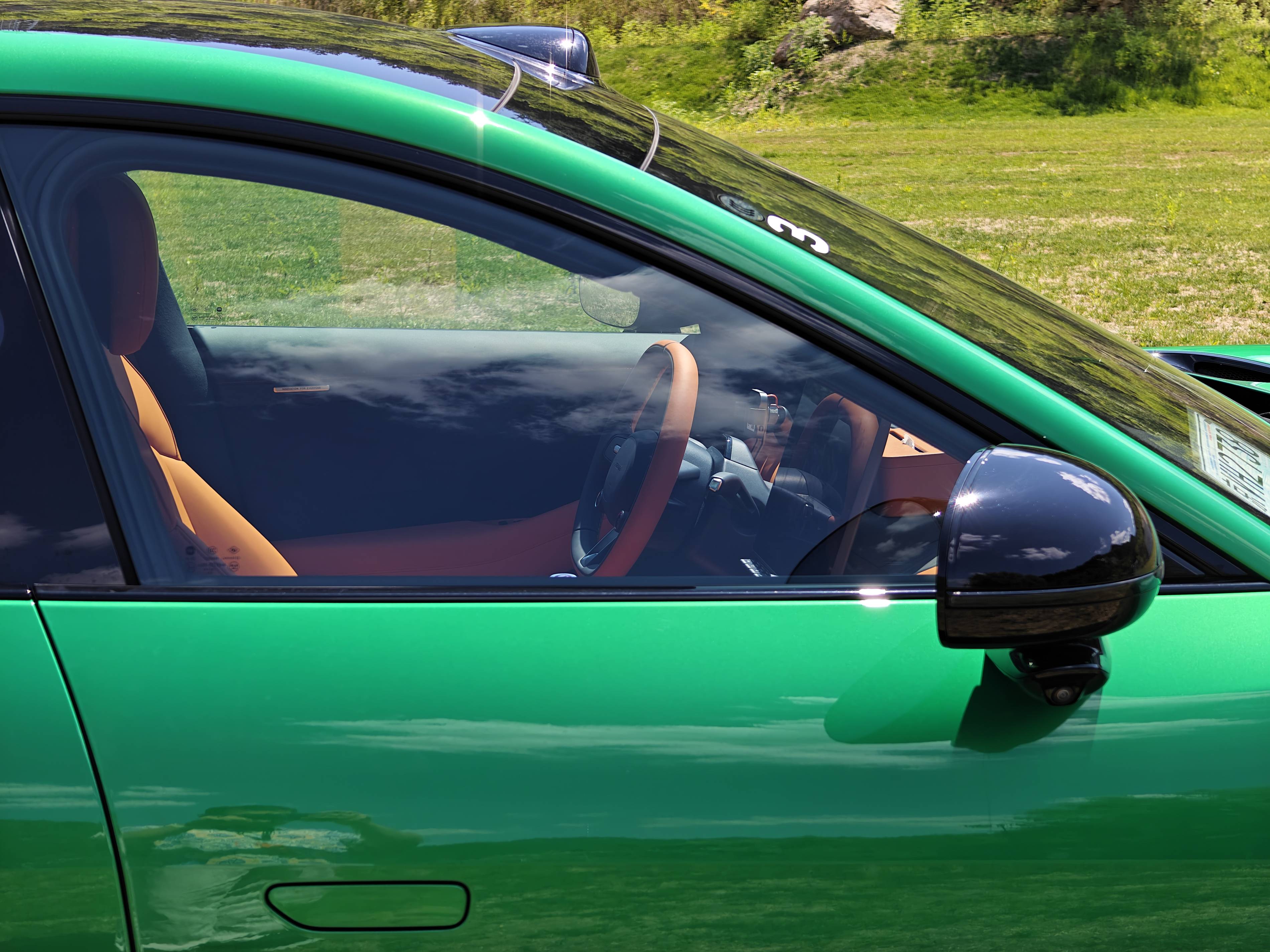 Aero bits, nice mirrors