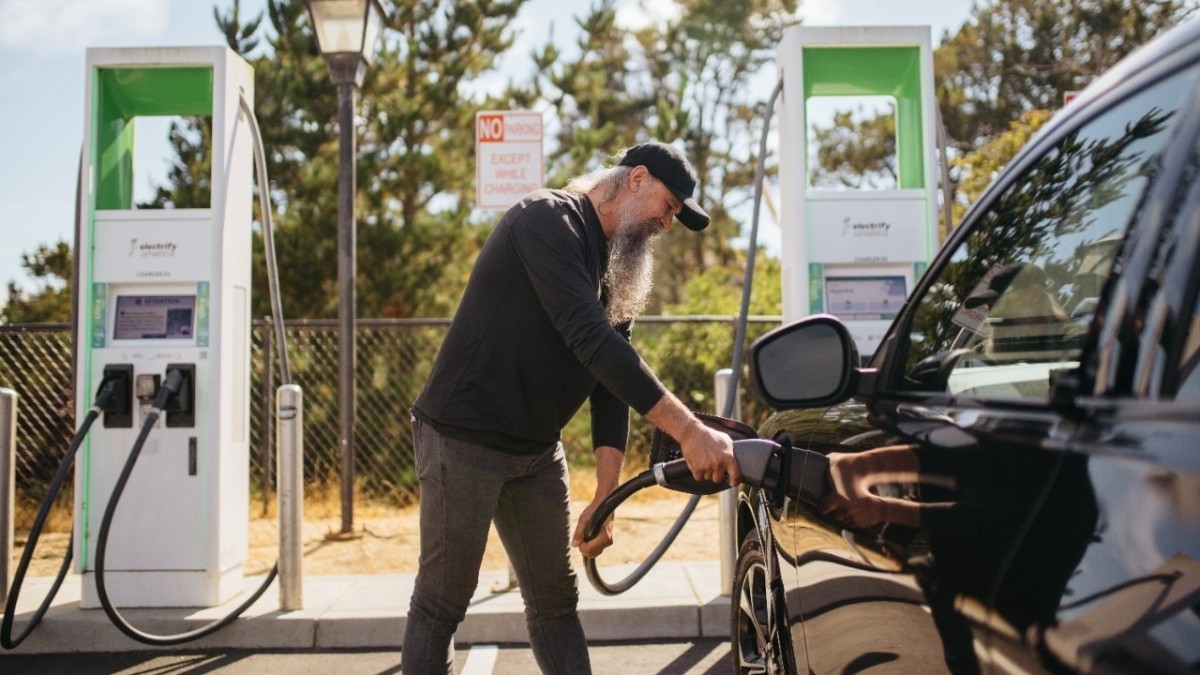 Ford Mustang Mach-E proves EV durability with 92% battery health after 250,000 miles