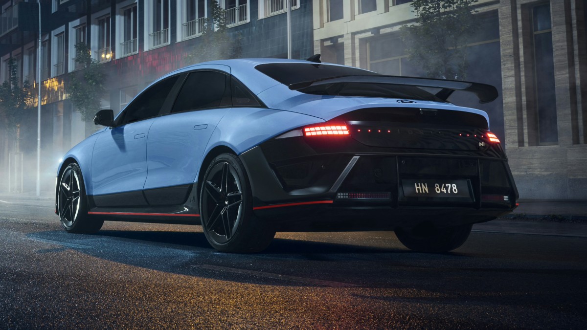 Hyundai Ioniq 6 N transforms a sleek sedan into a 641-HP bruiser