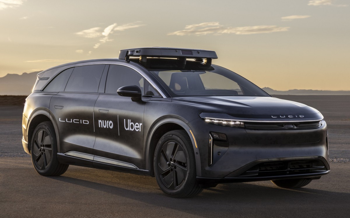 Uber will buy 20,000 Lucid Gravity SUVs for its robotaxi fleet
