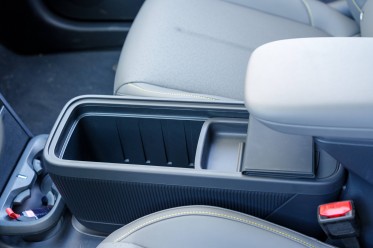The center console is very practical, yet not very elegant.
