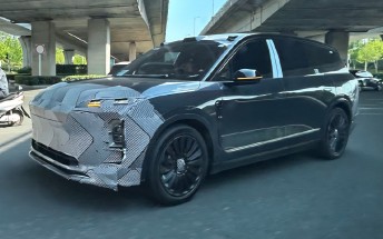 Nio's next-generation ES8 SUV spied on the road