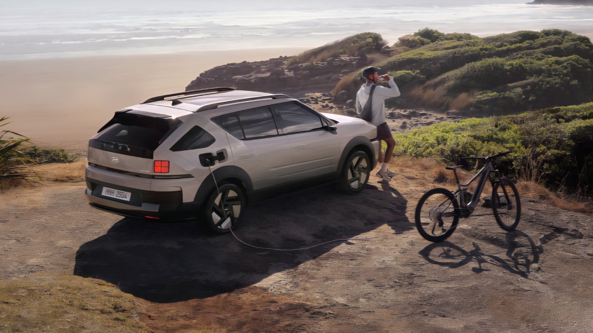 Hyundai doubles down on hydrogen, presenting a new NEXO to a world hooked on batteries