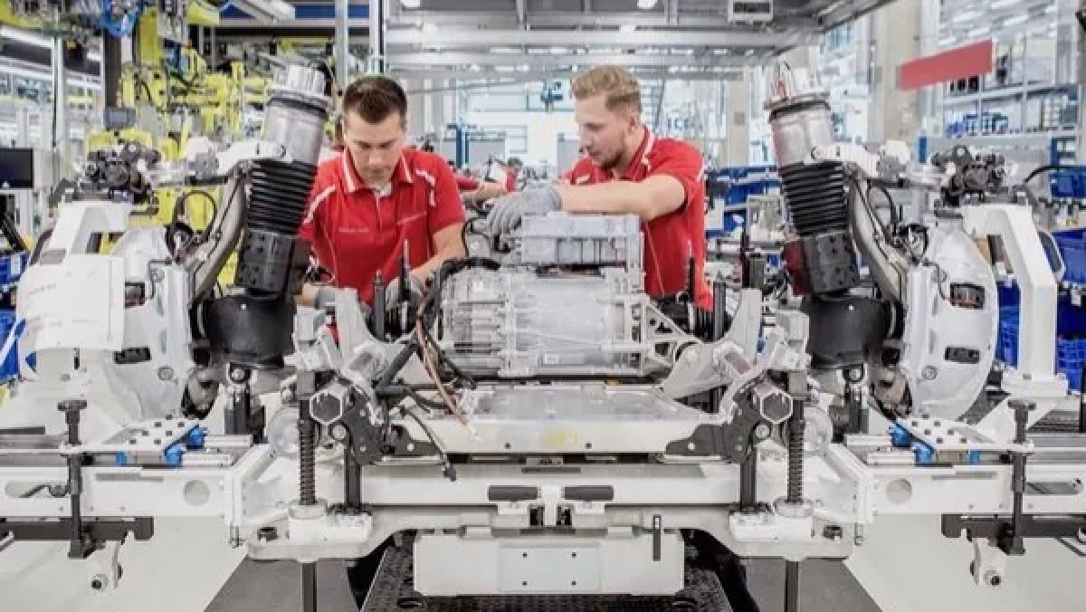 Porsche taps the brakes on battery production, shifts focus to R&D