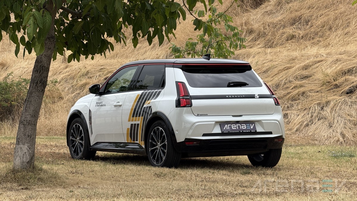 Renault 5 E-Tech review