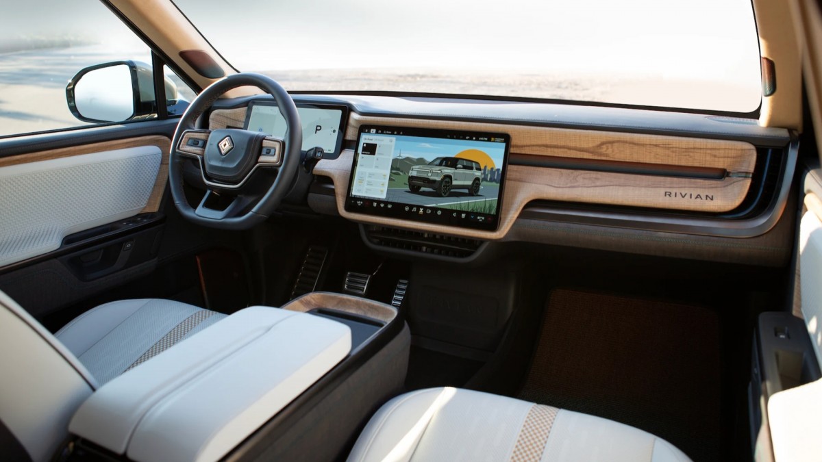 Rivian reveals one-off 1,025-horsepower R1S for a good cause