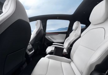 Tesla Model Y L interior