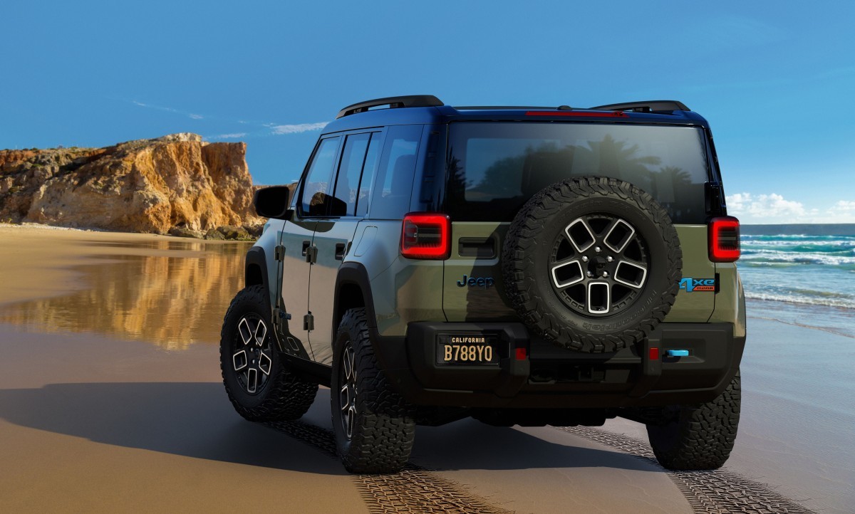 The Jeep Recon EV surfaces ahead of its official debut