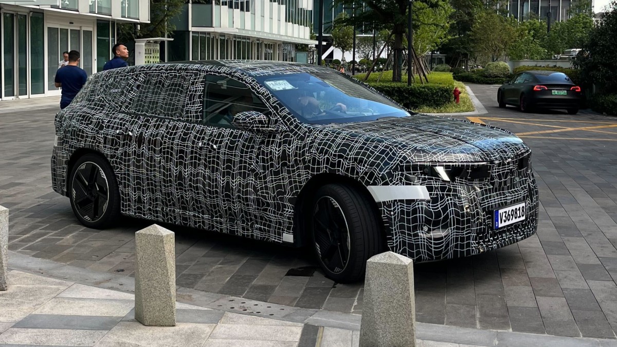 The new BMW iX3 electric SUV spotted on the streets of Shanghai